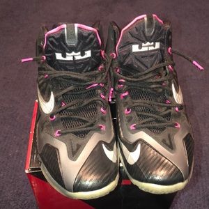 Lerbon 11 Black/Pink